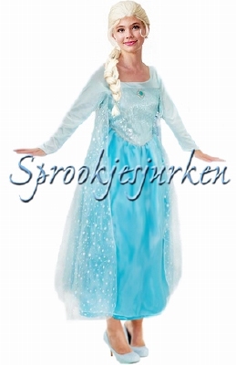 Elsa met cape